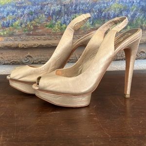 BCBG Max Azria Gold Peep Toe Slingbacks Sz 6.5
